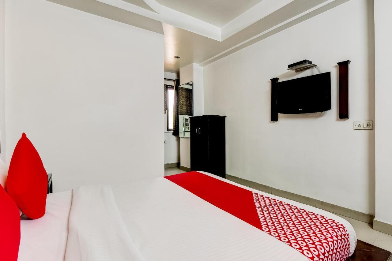 Oyo 7781 Hotel Sai International New Delhi Bagian luar foto