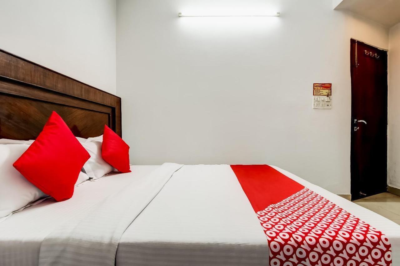 Oyo 7781 Hotel Sai International New Delhi Bagian luar foto