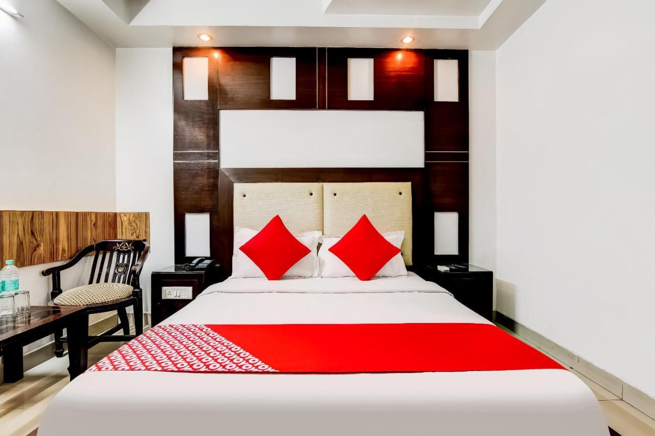 Oyo 7781 Hotel Sai International New Delhi Bagian luar foto