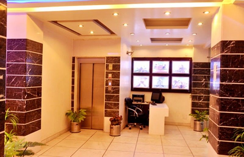 Oyo 7781 Hotel Sai International New Delhi Bagian luar foto