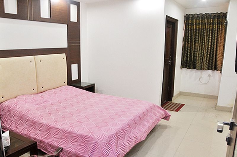Oyo 7781 Hotel Sai International New Delhi Bagian luar foto