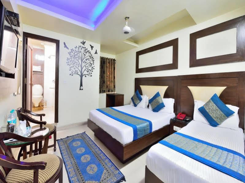 Oyo 7781 Hotel Sai International New Delhi Bagian luar foto
